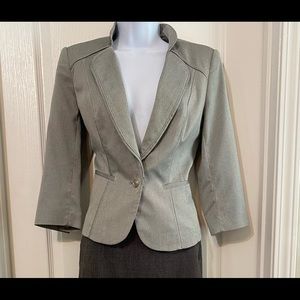 WHITE HOUSE/ BLACK MARKET JACKET SIZE 6